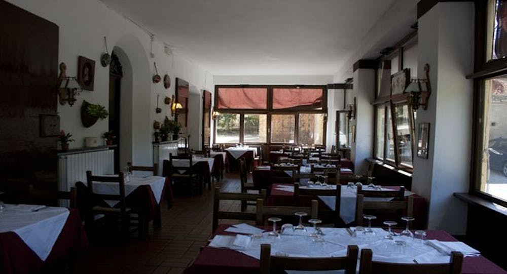 La sala interna della Trattoria Rivabella di Bologna Zola Predosa - Fonte: Quandoo
