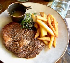 Restaurant Bertie Blossoms in ,