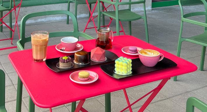 Image 2 of restaurant Outrun Café