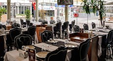 Yenibosna, İstanbul şehrindeki Bedri Usta IstWest restoranı