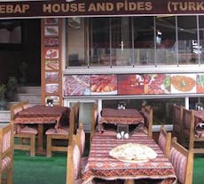 Fatih, İstanbul şehrindeki Şirvan Sofrası restoranı