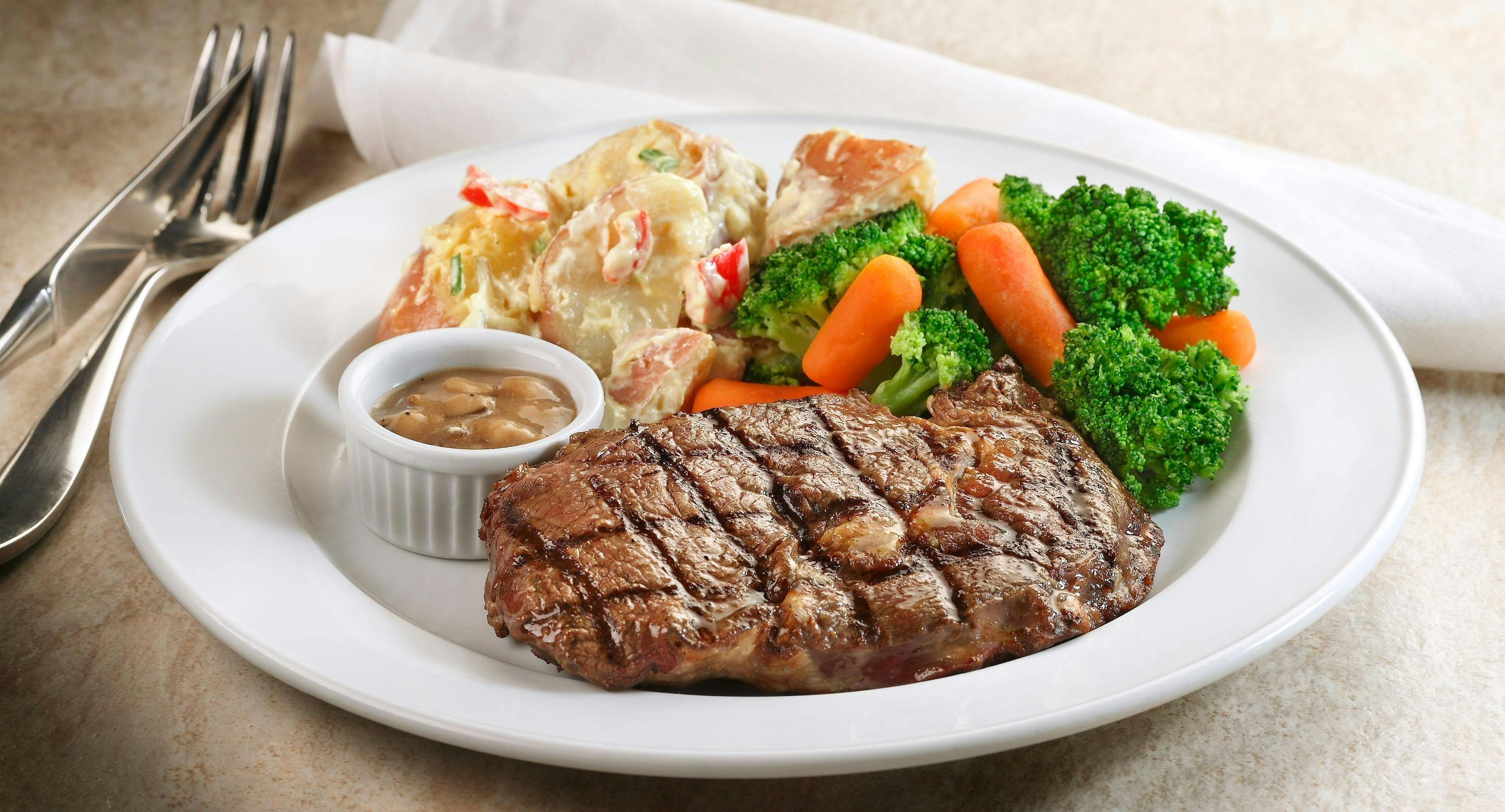 Restaurant ASTONS Steak & Salad - The CentrePoint in Somerset, 新加坡