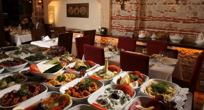 Asmalımescit, İstanbul şehrindeki Mavi Melek Restaurant Asmalı Mescit restoranının fotoğrafı