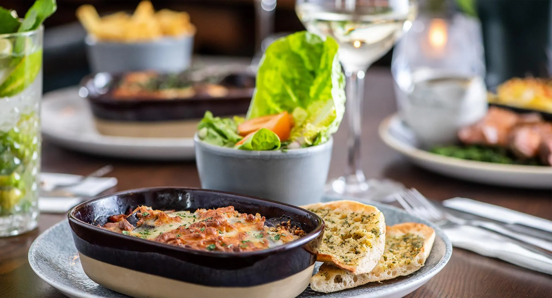 Photo of restaurant The Hesketh Arms in Centre, Southport - Photo 3