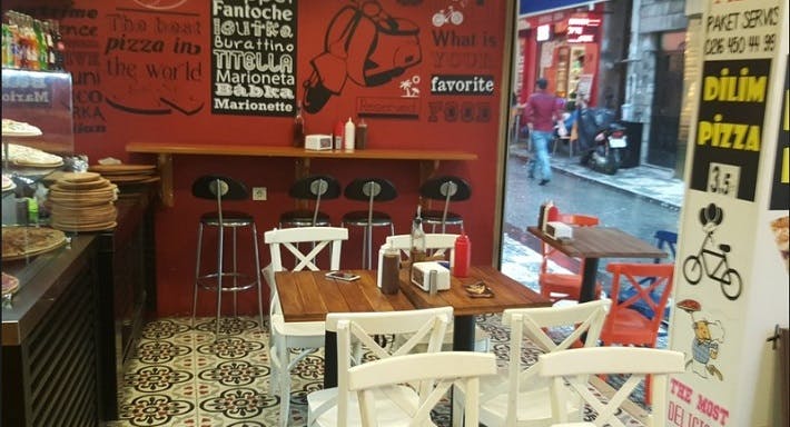 Kadıköy, İstanbul şehrindeki Pizza Puppet restoranının fotoğrafı