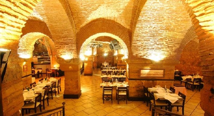 Fatih, İstanbul şehrindeki Taşhan Arkat Restaurant restoranının fotoğrafı