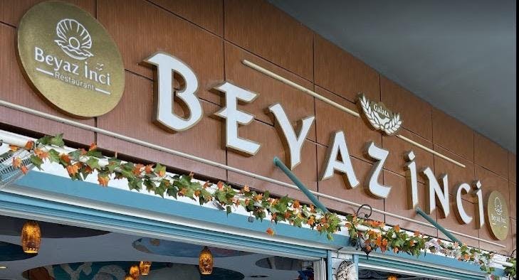 Restaurant Beyaz İnci Restaurant in Eminönü, Istanbul