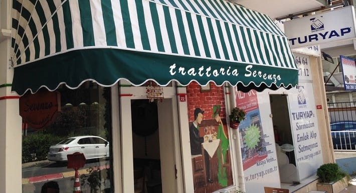 Gayrettepe, Istanbul şehrindeki Tratorria Serenzo restoranının fotoğrafı