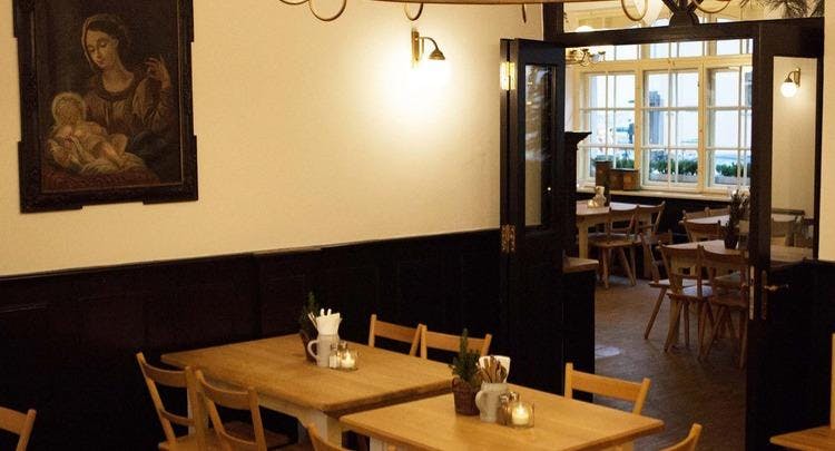 Photo of restaurant Wirtshaus Maximilian in Glockenbachviertel, Munich