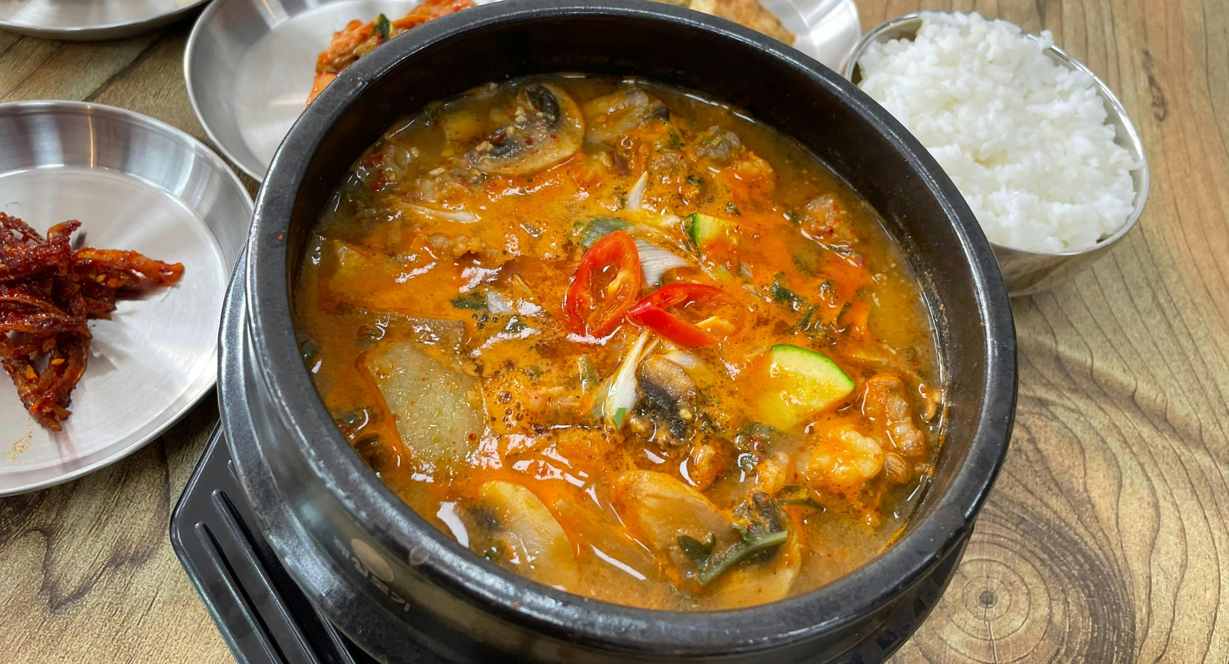 Restaurant Gogigopang in Wairau Valley, Auckland