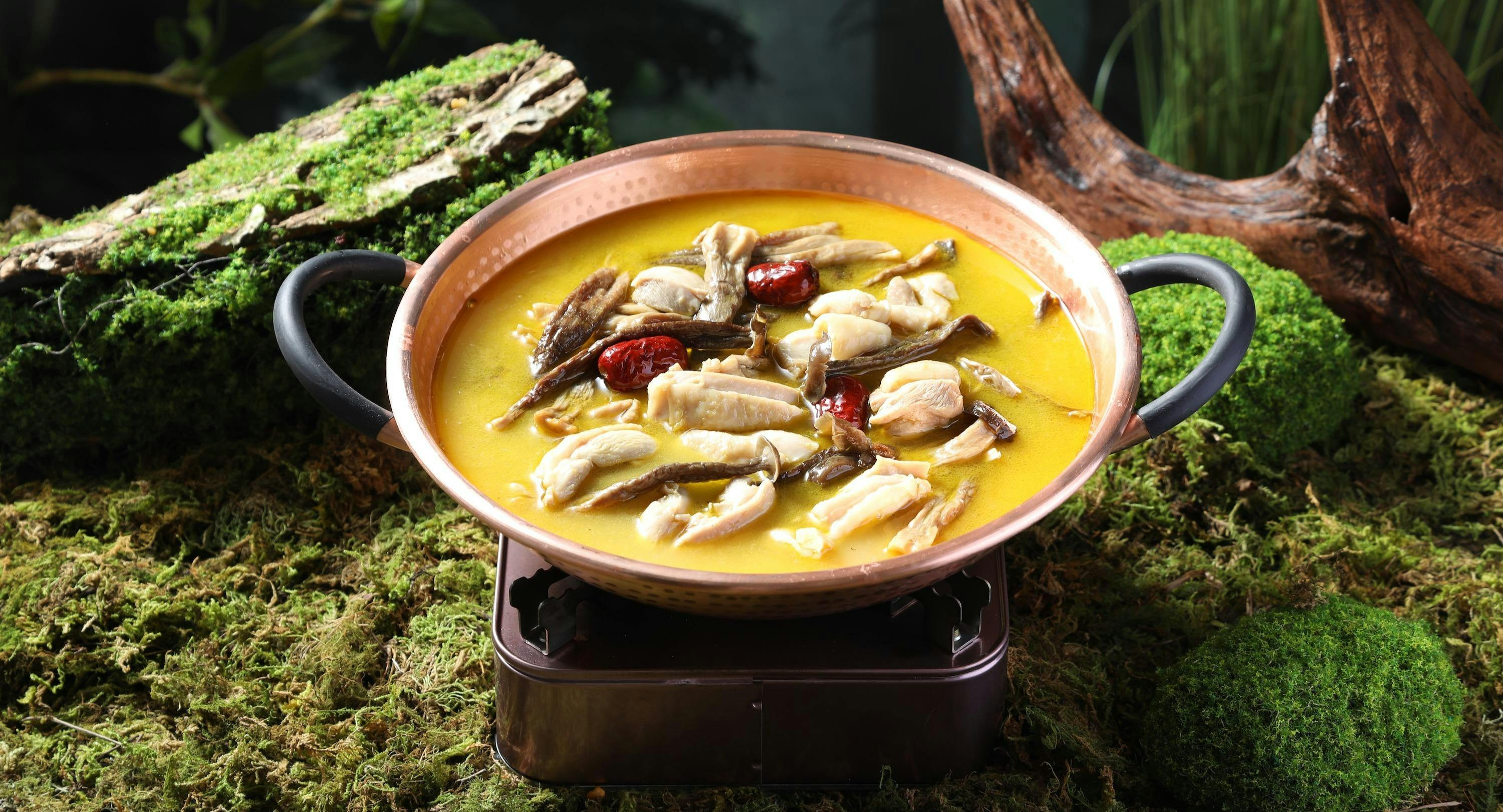 Photo of restaurant Golden Chopsticks 金筷子云贵川 in Tampines, 新加坡