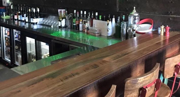 Photo of restaurant Too Zero Bar and Inn of Indulgence in Stafford Heights, Brisbane - Photo 1