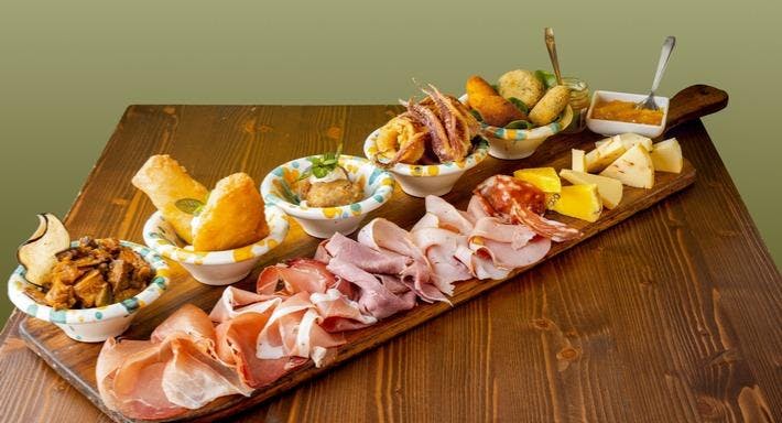 Restaurant Taverna Dei Canti in City Centre, Palermo