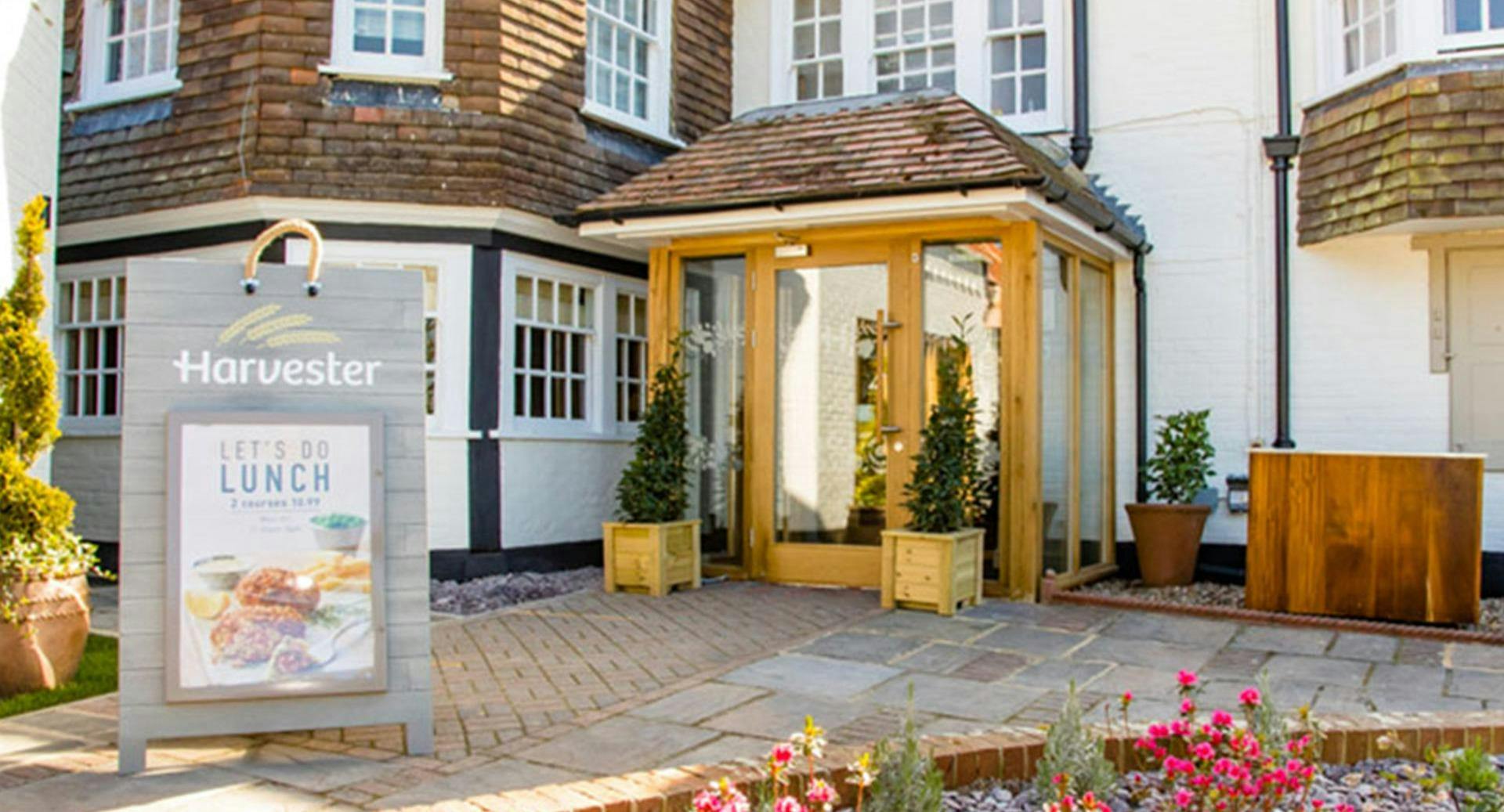 Photo of restaurant HARVESTER GRIFFIN TAUNTON in Town Centre, Taunton - Photo 3