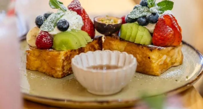 Photo of restaurant Chakra Cafe (Coffee, Breakfast & Brunch) in Hornsey, London - Photo 5