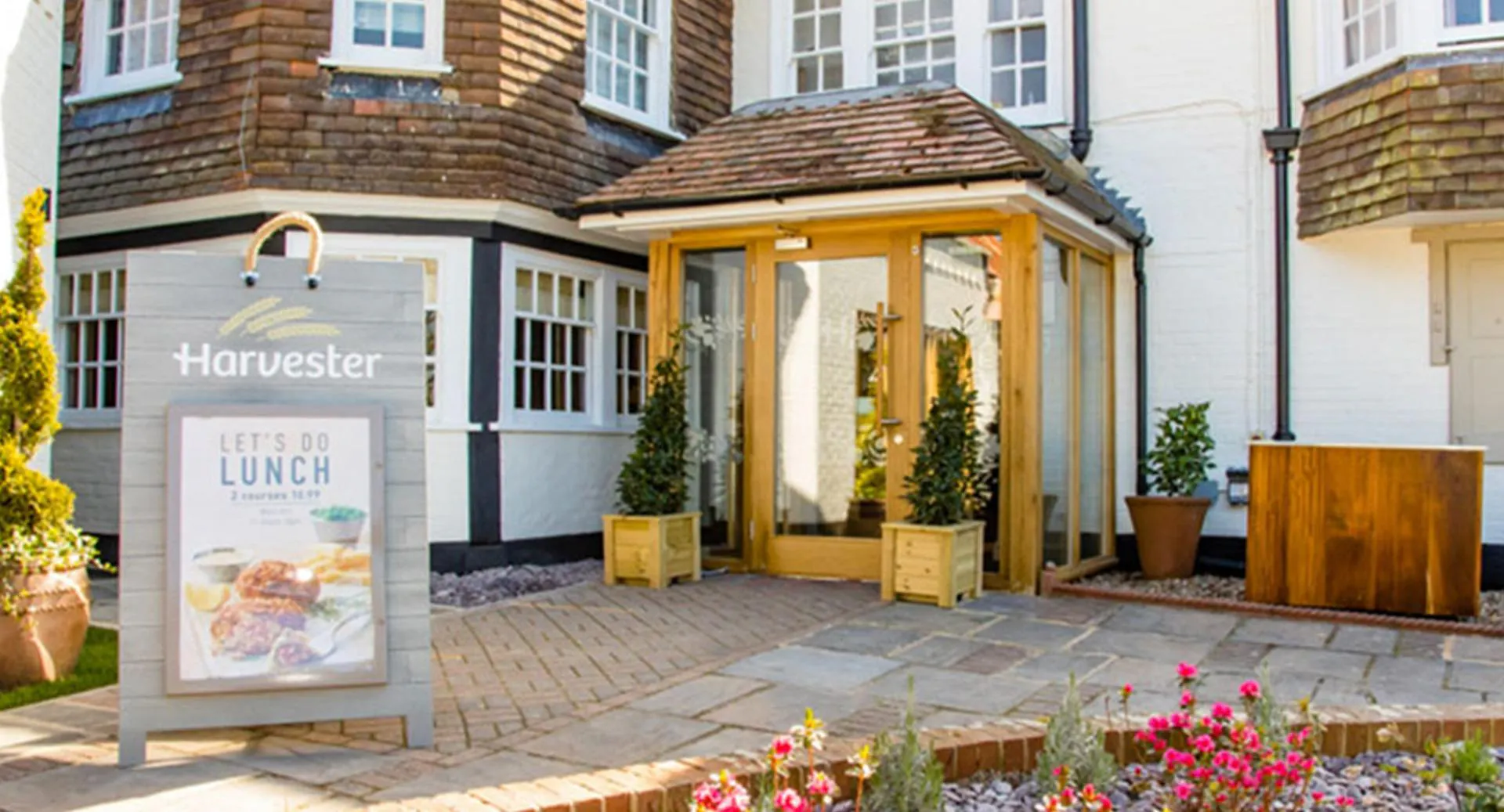 Photo of restaurant HARVESTER BEACON QUAY TORQUAY in Town Centre, Torquay - Photo 3