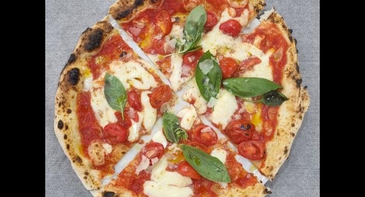 Restaurant Pazzeria - Sfizi & Contorni in Centro Storico, Naples