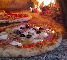 Restaurant Pizzeria Caffe' Bistrot - Malborghetto Firenze - in Centro storico, Florence