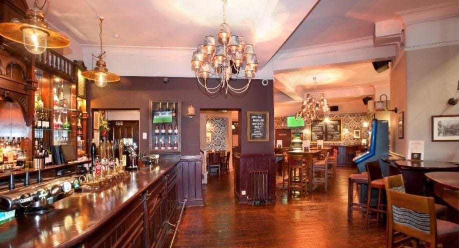 Restaurant Cheshire Cheese in Soho, London