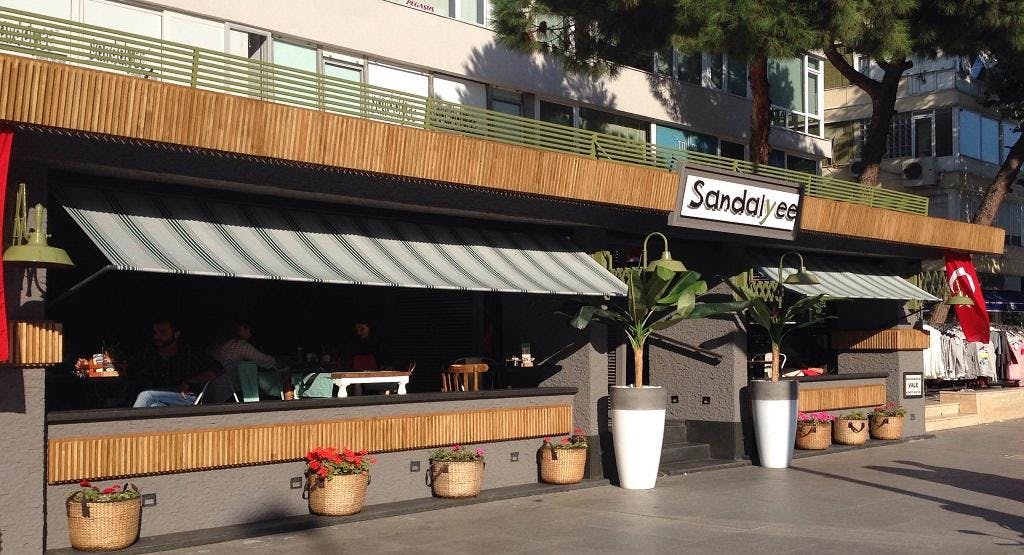 Caddebostan, İstanbul şehrindeki Sandalyee Brassserie Caddebostan restoranının fotoğrafı