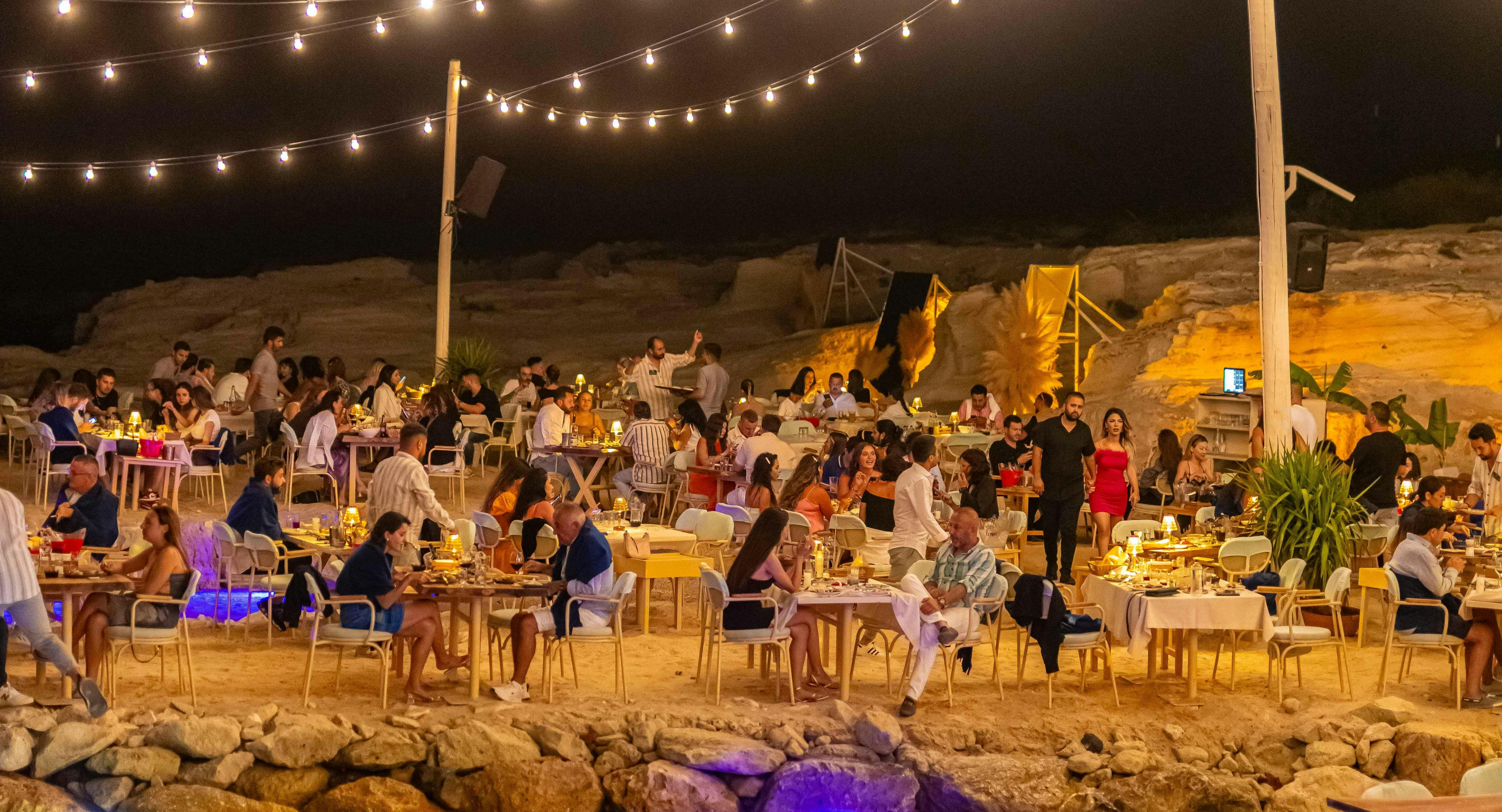 Image 1 of restaurant RAKISH ALAÇATI