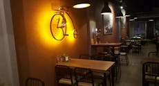 Beşiktaş, İstanbul şehrindeki Uğrak Cafe Pub restoranı