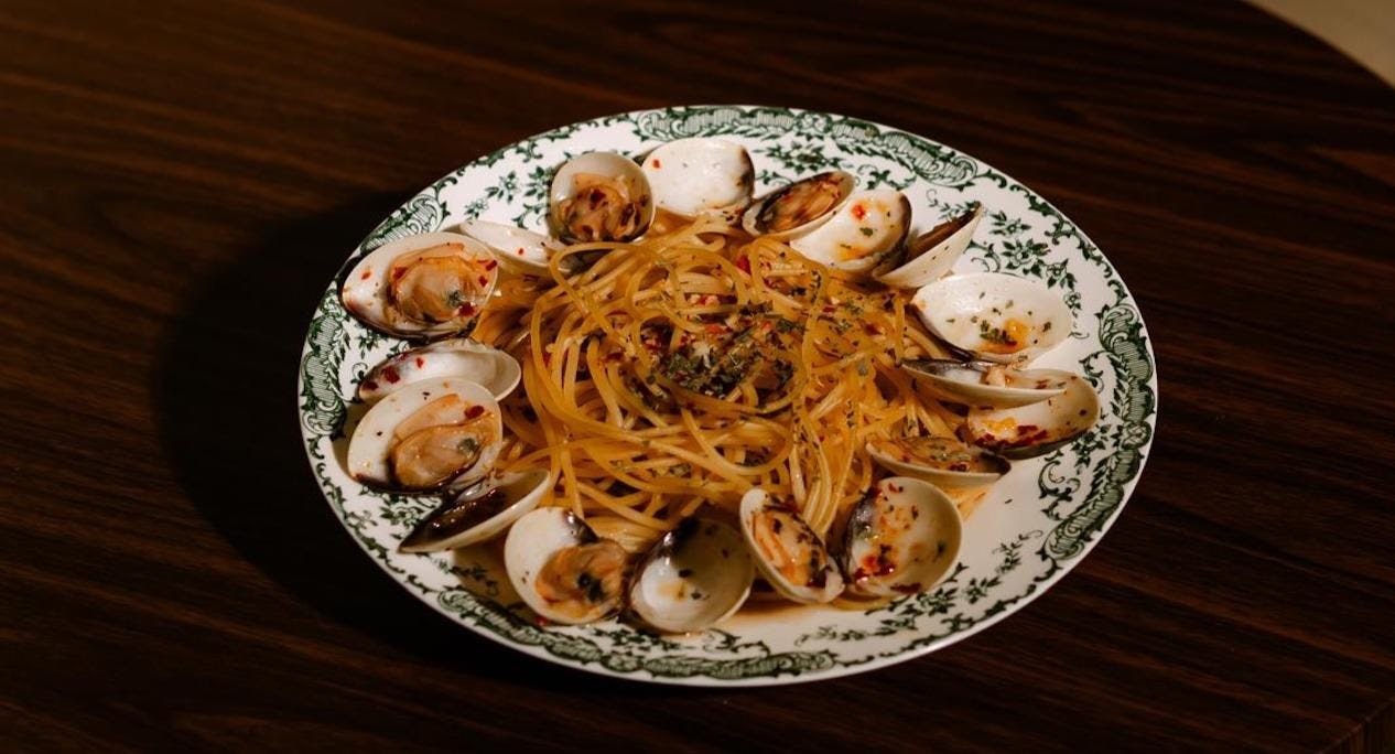 Restaurant romme. in Farrer Park, Singapore