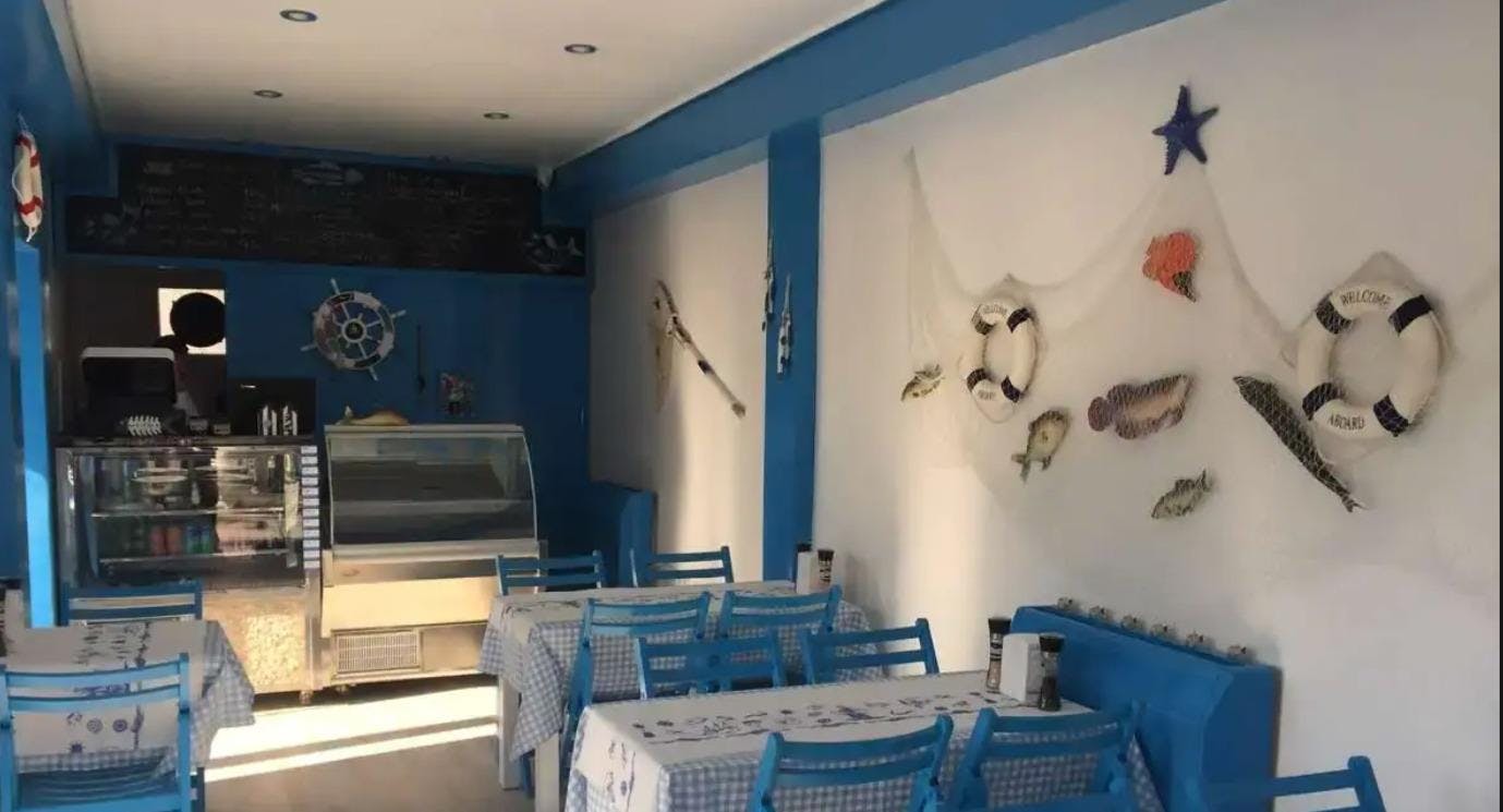 Beşiktaş, Istanbul şehrindeki Akatlar Balıkçısı restoranının fotoğrafı