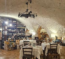 Ristorante L' Enoteca Del Grottino a Centro Storico, Napoli