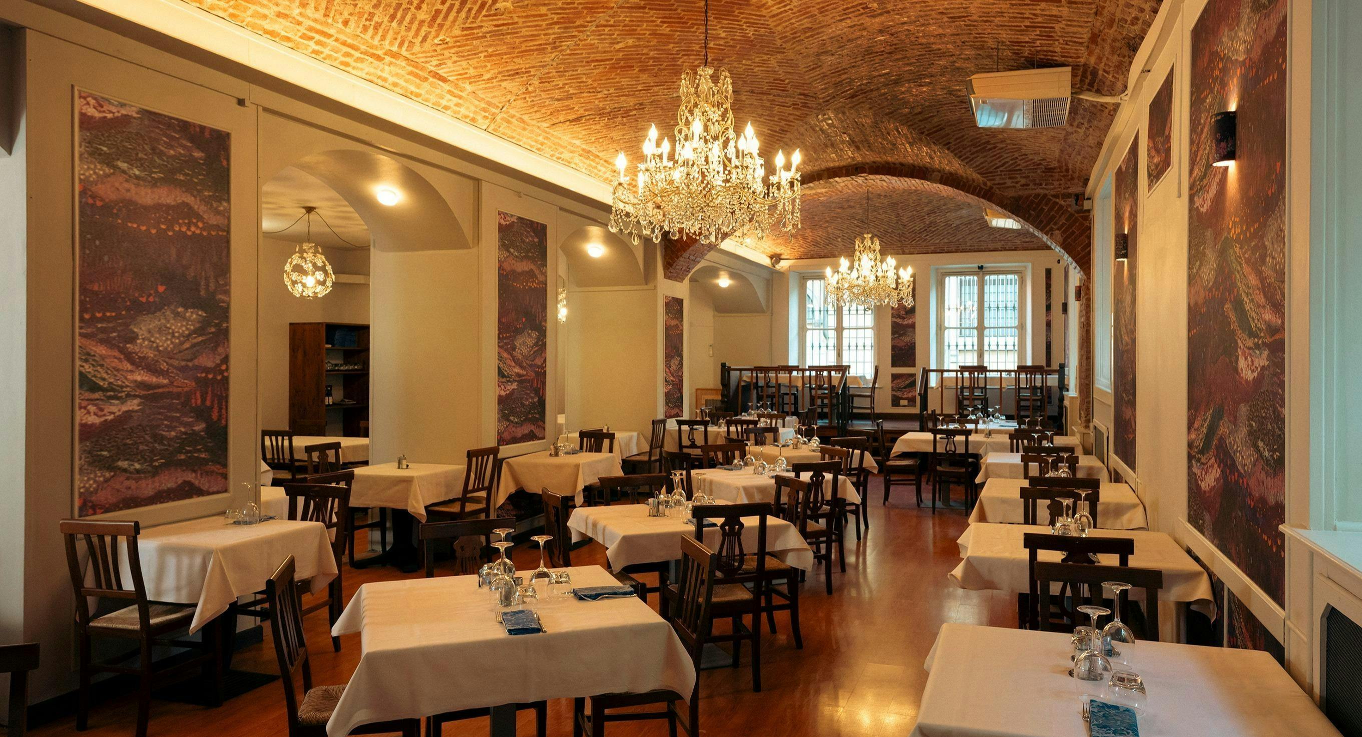 Photo of restaurant La Piola in City Centre, Turin