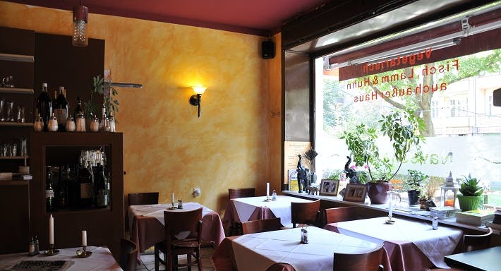 Image 1 of restaurant Naveena Path