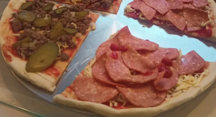 Photo of restaurant Pezzetinos Pizza & Bar in Essendon, Melbourne - Photo 8