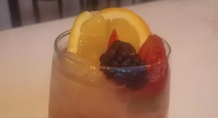 Photo of restaurant Pezzetinos Pizza & Bar in Essendon, Melbourne - Photo 4