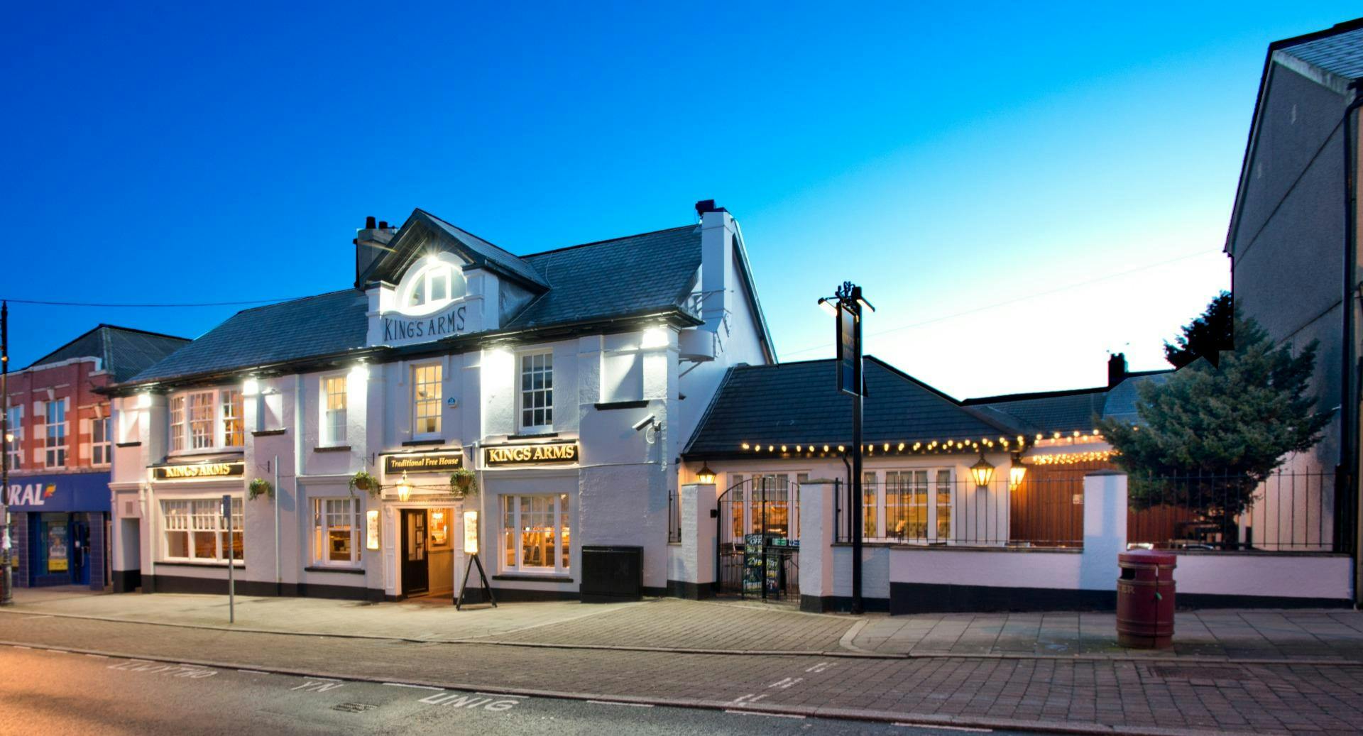 Photo of restaurant Kings Arms Caerphilly in Nantgarw, Caerphilly