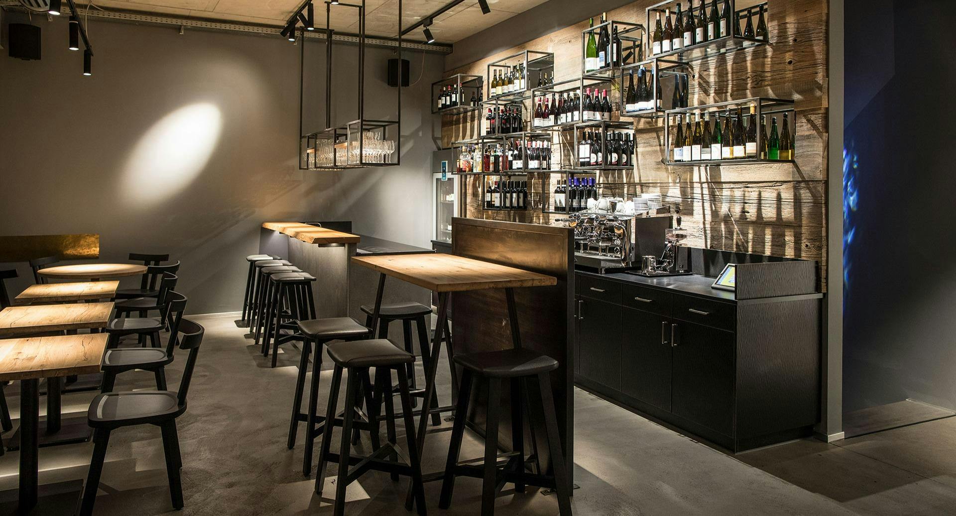 Photo of restaurant Zweigleisig in Altstadt, Dusseldorf - Photo 8