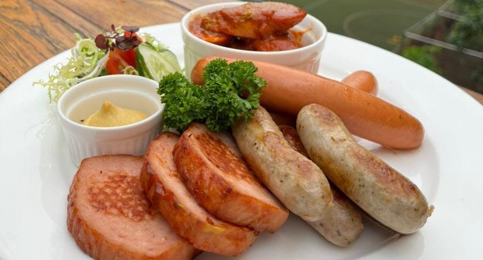 Restaurant BB&B - Bread, Beer & Brez'n (Killiney Road) - Biergarten & Restaurant in Somerset, Singapore