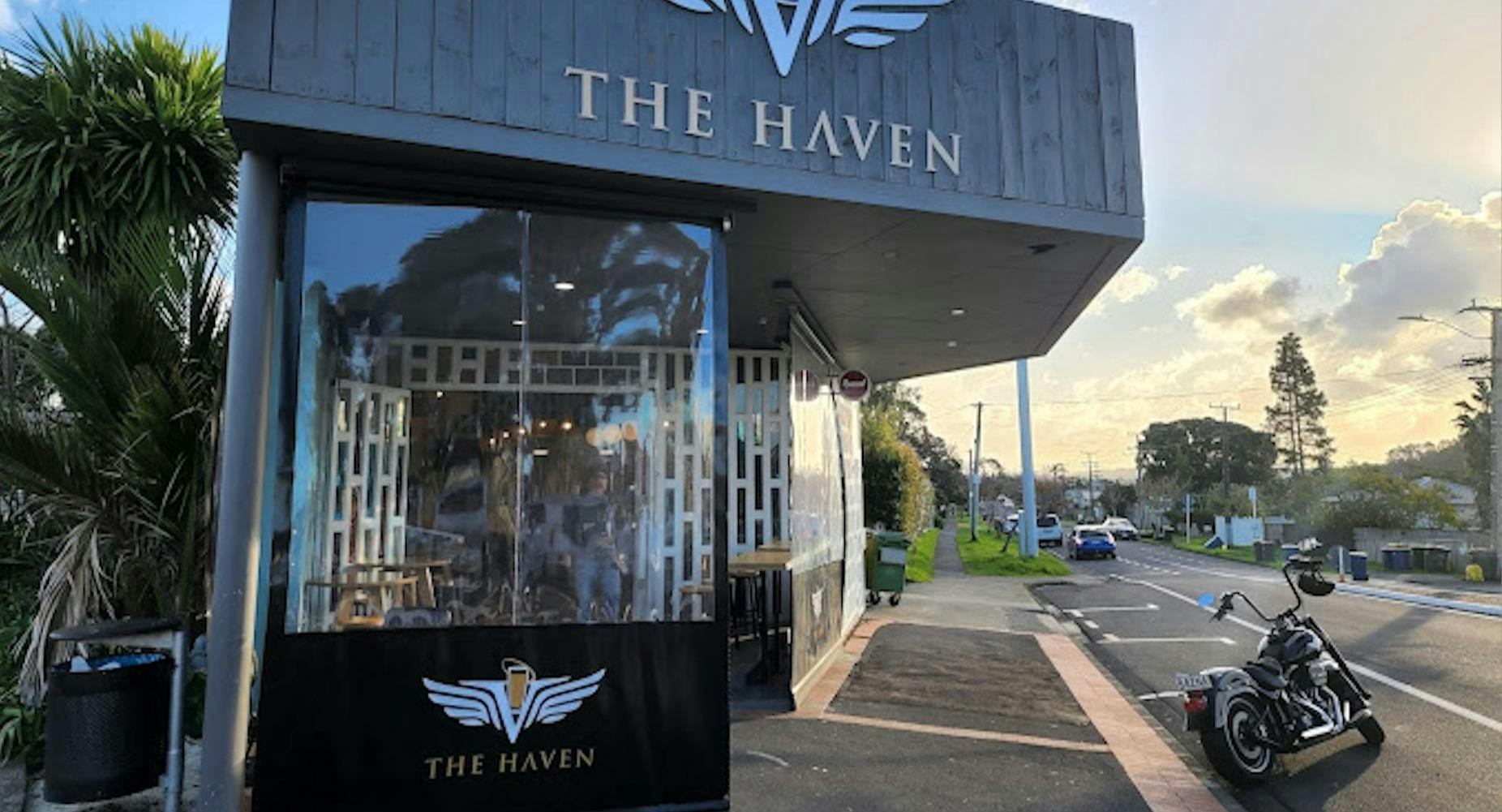 Photo of restaurant The Haven Bar & Eatery in Beach Haven, Auckland