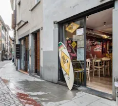 Restaurant Burger Wave Bergamo in Città Bassa, Bergamo