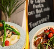 Restaurant Nona Italian Restaurant Swiss Cottage in Belsize Park, London