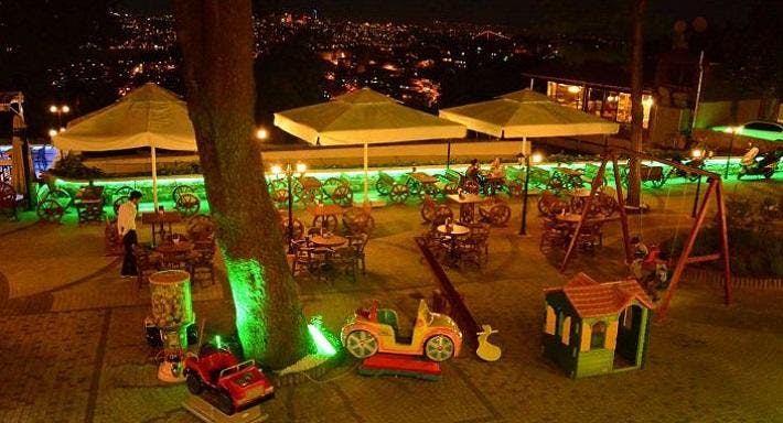 Üsküdar, İstanbul şehrindeki Desde Balo Salonu restoranının fotoğrafı