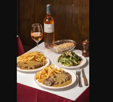 Restaurant L’Entrecôte The Steak and Fries Bistro in Tanjong Pagar, 新加坡