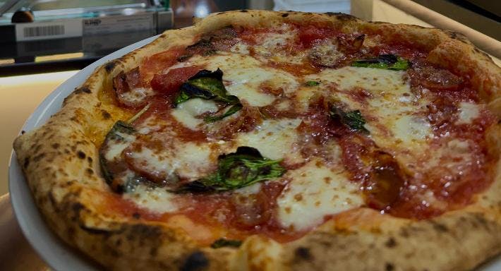 Restaurant Lux Cafè Napoli in Centro Storico, Naples