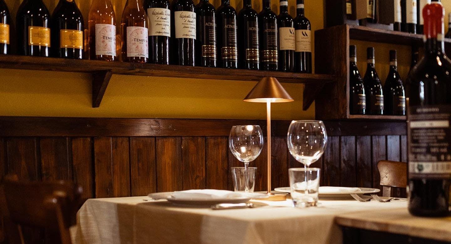 Restaurant Ristorante “Antica Ostaria la Stueta” in City Centre, Verona