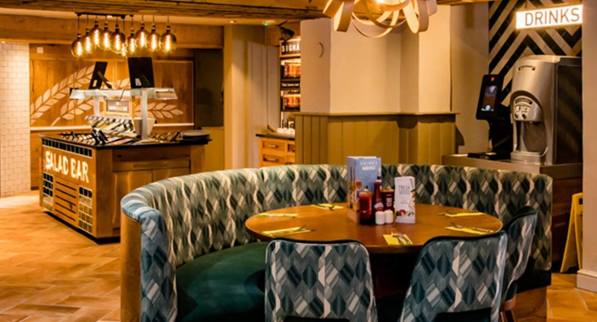 Photo of restaurant HARVESTER EASTLAKE MILTON KEYNES in Central Milton Keynes, Milton Keynes - Photo 2