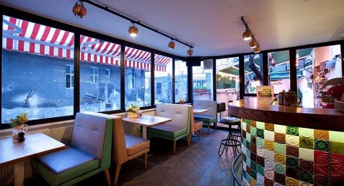 Beyoğlu, Istanbul şehrindeki Kiki restoranının fotoğrafı