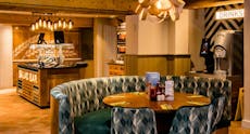 Restaurant Harvester - Oakmere in Potters Bar, Potters Bar