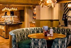 Restaurant Harvester - Oakmere in Potters Bar, Potters Bar