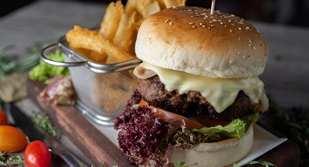 Restaurant georges Madbar & Grill Siglap in Bedok, 新加坡