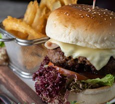 Restaurant georges Madbar & Grill Siglap in Bedok, 新加坡