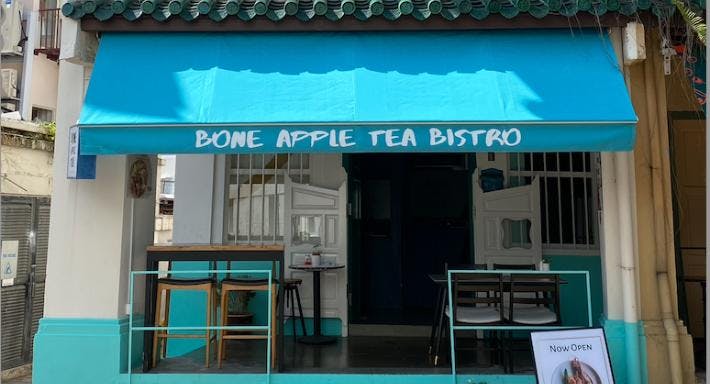 Restaurant Bone Apple Tea Bistro in Chinatown, Singapore